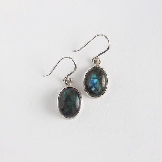 Labradorite Pierced Earrings / Sv925