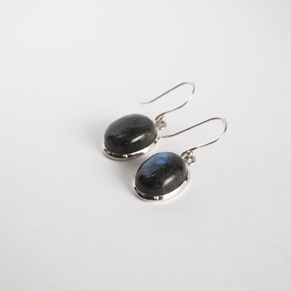 Labradorite Pierced Earrings / Sv925