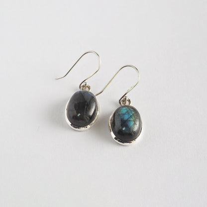 Labradorite Pierced Earrings / Sv925