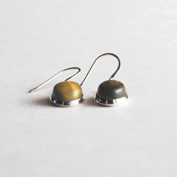 Tiger's eye Small Pierced Earrings / Sv925