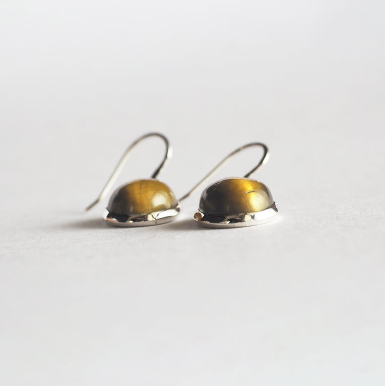 Tiger's eye Pierced Earrings / Sv925